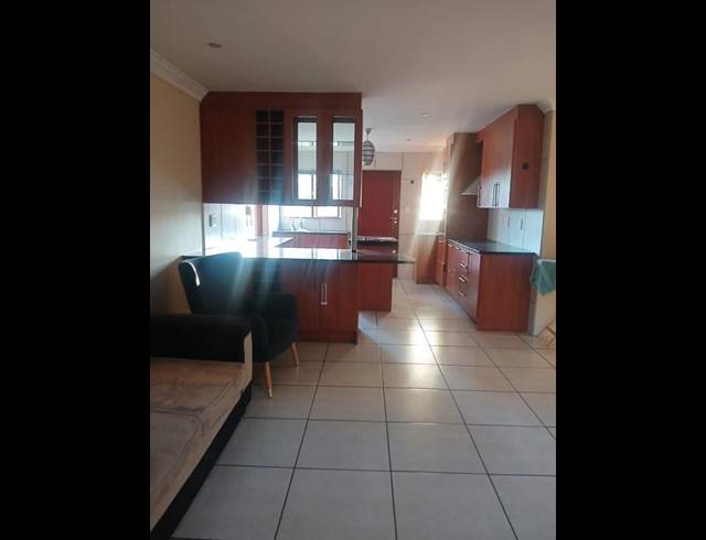 3 BEDROOM TOWNHOUSE FOR SALE IN GREENHILLS